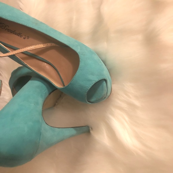 Woman’s size 9 Turquoise platform heels - Picture 2 of 5